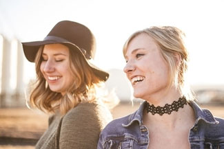 two women smiling 6401
